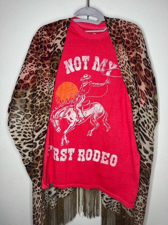 Tops - Vintage Style Hot Pink Graphic Tee "Not My First Rodeo" Cheetah Kimono Medium